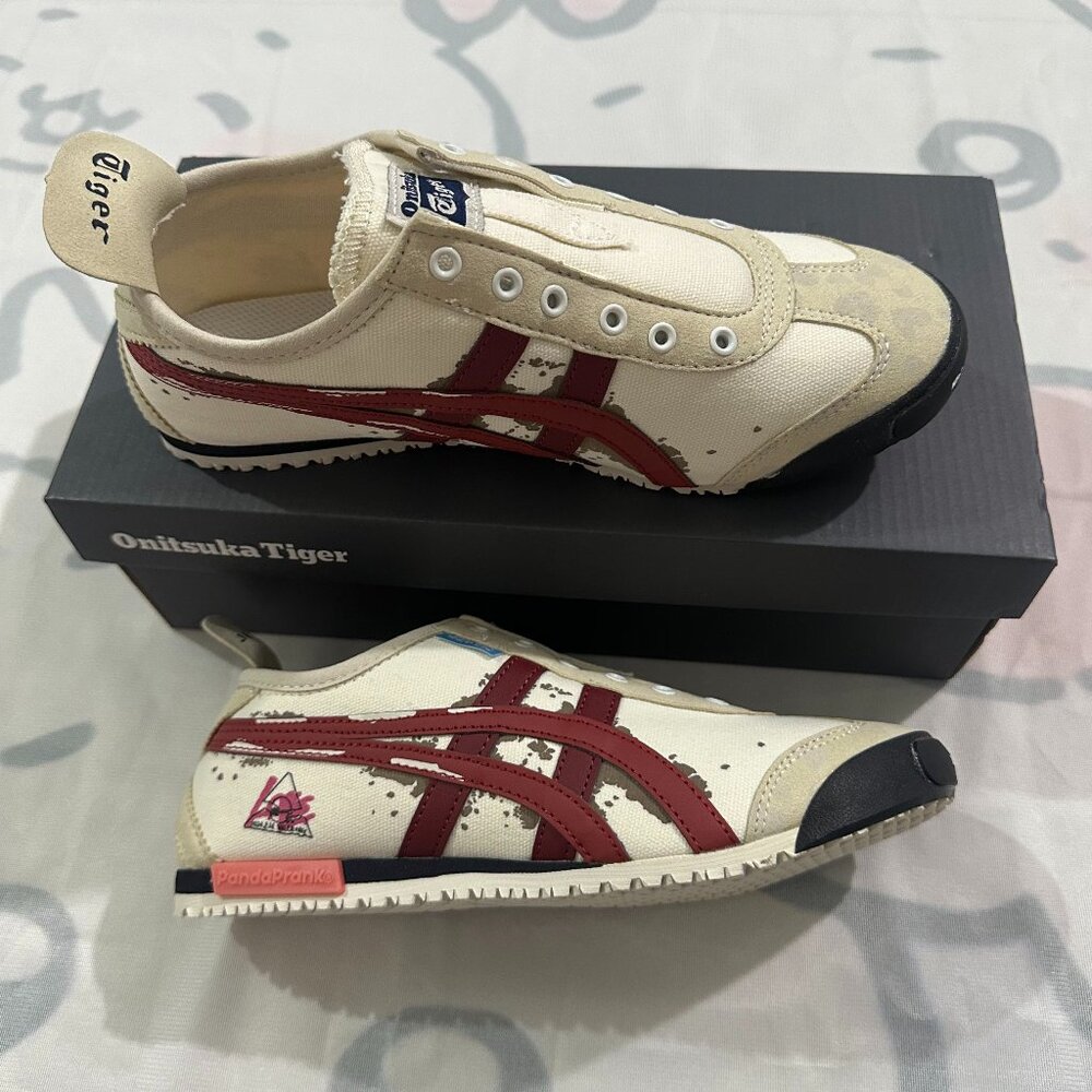 Onitsuka Tiger Mexico 66 Slip-On Low-Top Red Striped Sneakers